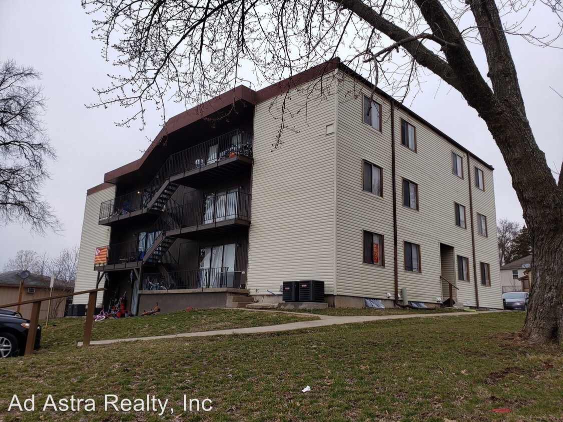 146 S Neconi Ave, Bonner Springs, KS 66012 Room for Rent in Bonner