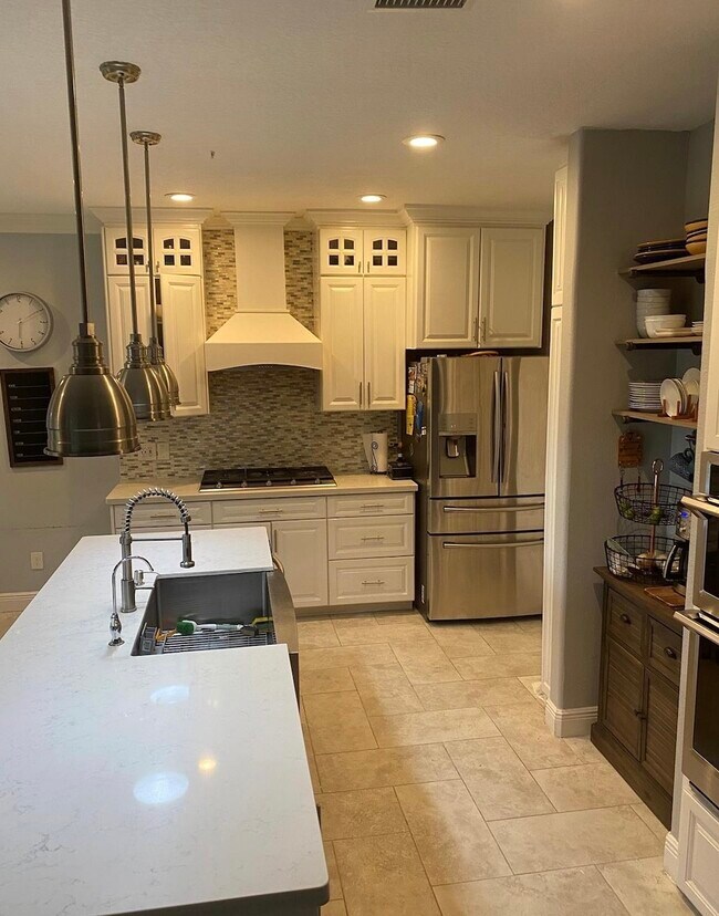 Foto del edificio - 6214 Pebble Canyon Ct