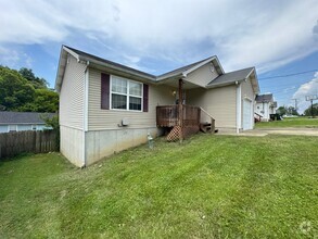 Building Photo - 737 Andra Dr