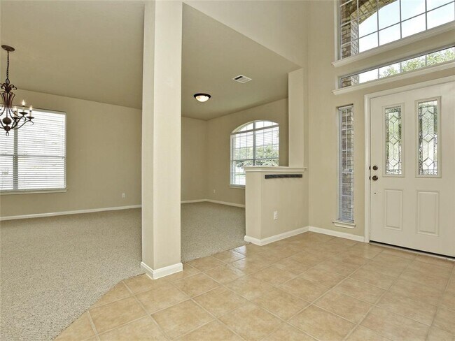 Building Photo - 4029 Lake Edge Way