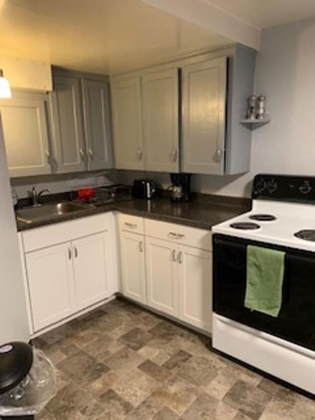 Primary Photo - 732 Avenue F