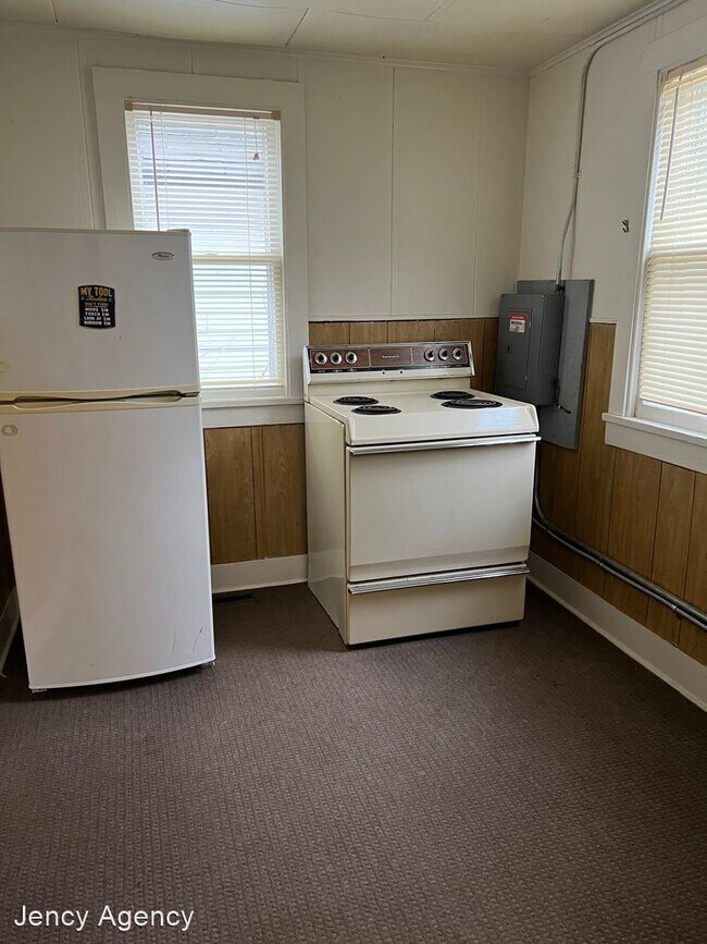 Building Photo - 1 br, 1 bath House - 407 1/2  N. 1st St