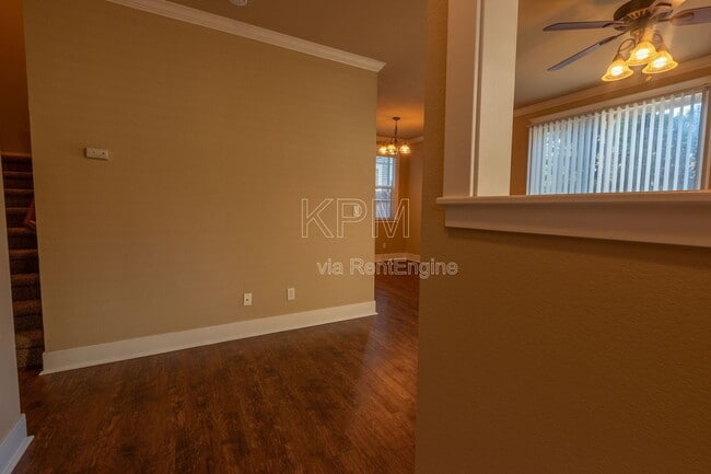 Building Photo - 2537 Plymouth Oaks Ct