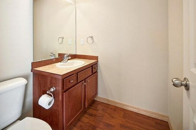 Foto del edificio - North Seattle Townhome for Lease