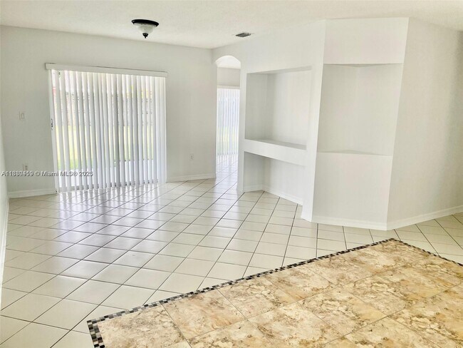 Building Photo - 14232 SW 163rd St