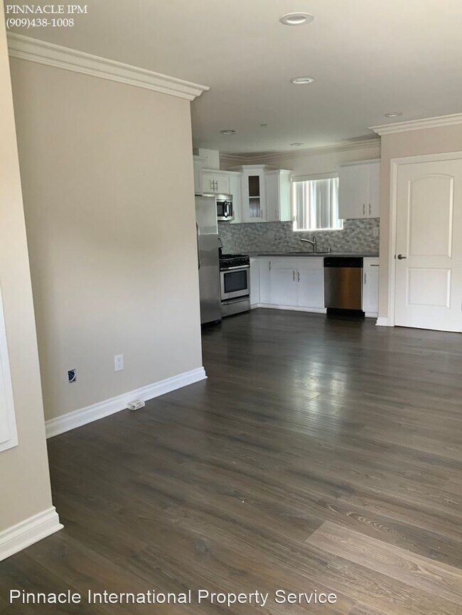 Foto del edificio - 3 br, 2 bath House - 416 E. 51st Street