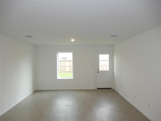 Building Photo - 18429 Dicarlo Dr