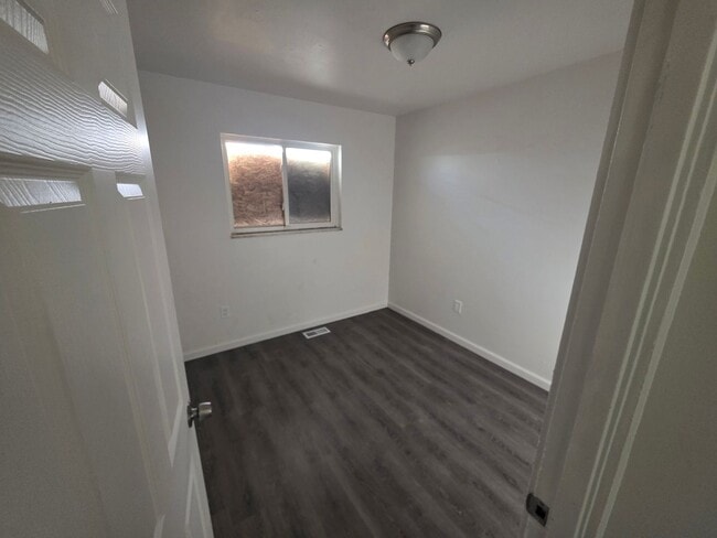 Building Photo - HALF OFF Security Deposit – Limited Time Special! Section 8 Welcome!