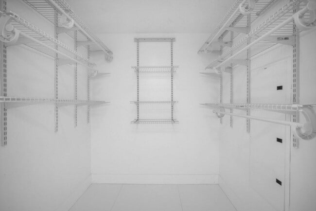 Foto del edificio - 2641 N Flamingo Rd