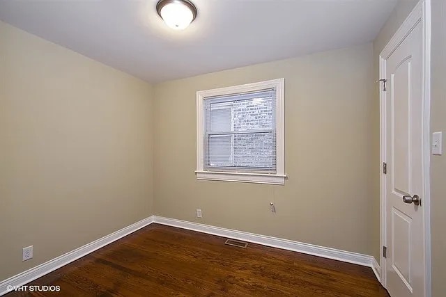 Building Photo - 8240 S Paulina St