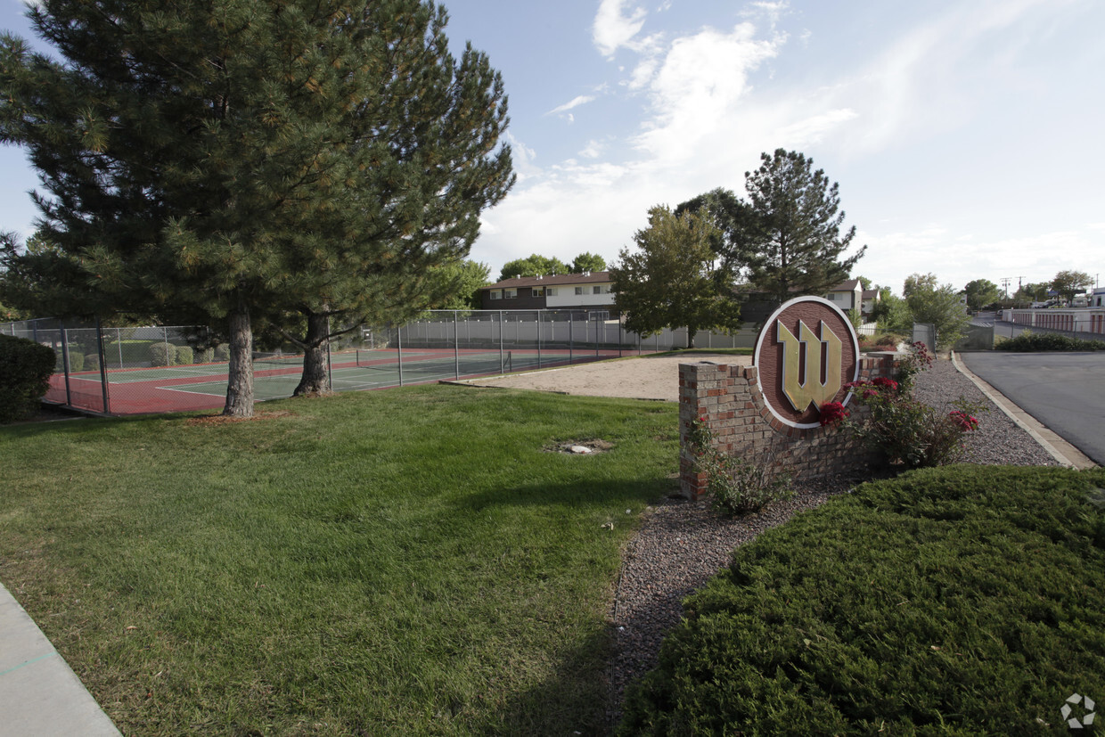 Tennis Courts - Woodstone Village