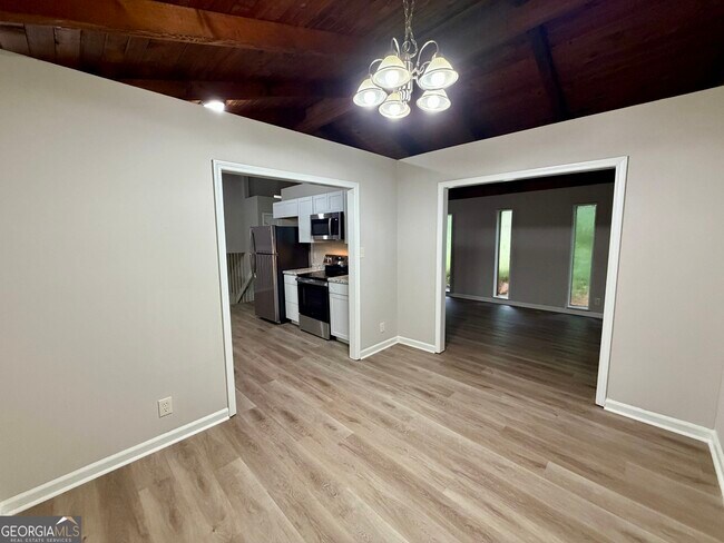 Foto del edificio - 5776 Windermere Ct