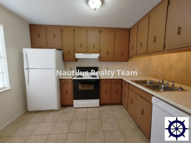 Foto del edificio - 7320 Chipewa St