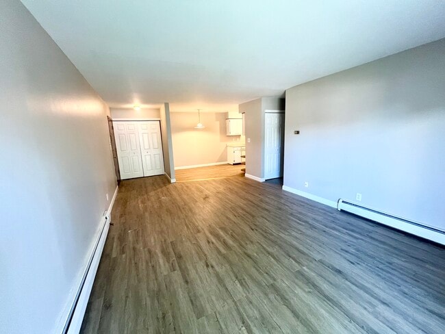 Building Photo - Bayside Apartments