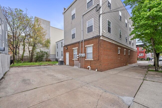 Foto del edificio - 282 St Pauls Ave