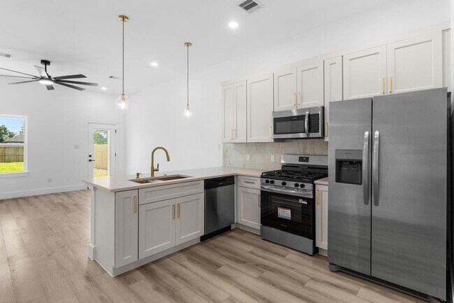 Foto del edificio - 4412 Alvin St