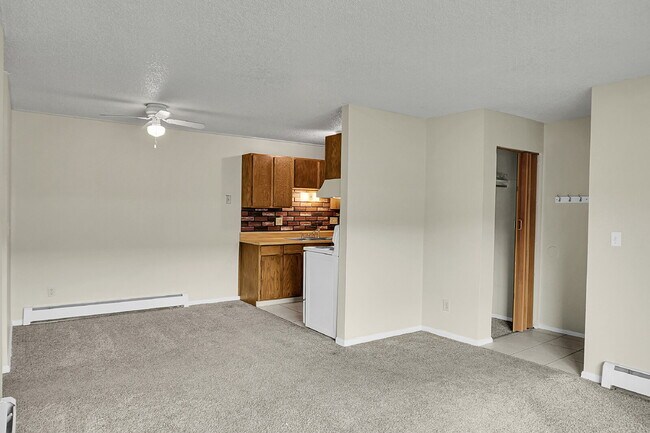 Foto del edificio - $1,245.95 - 2 Bed, 1 Bath Apartment in Co Springs with Pool and Clubhouse Access!