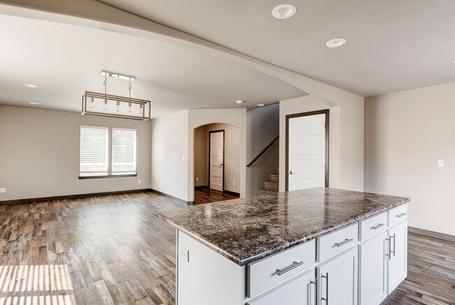 Building Photo - Stylish 3-Bedroom Home with Fenced Yard