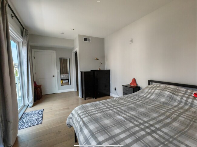 Foto del edificio - 54 Pleasant St