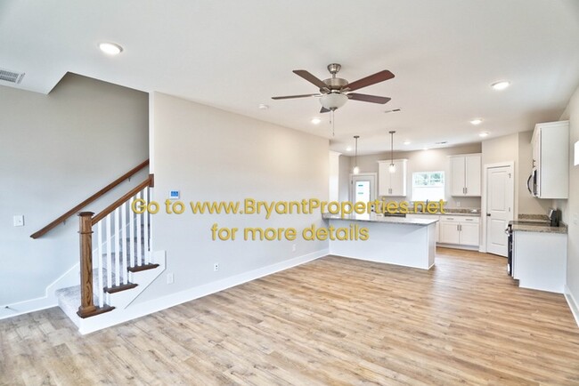 Building Photo - 615 Vrabel Rd