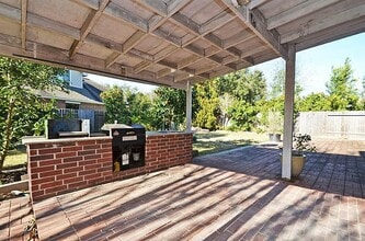 12110 Laurel Ct