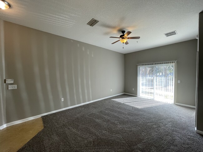 Building Photo - 6081 Maggies Cir