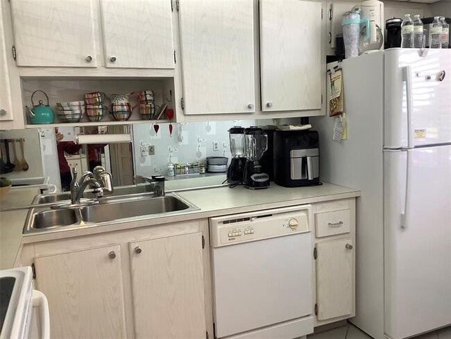 Building Photo - 4284 Deste Ct