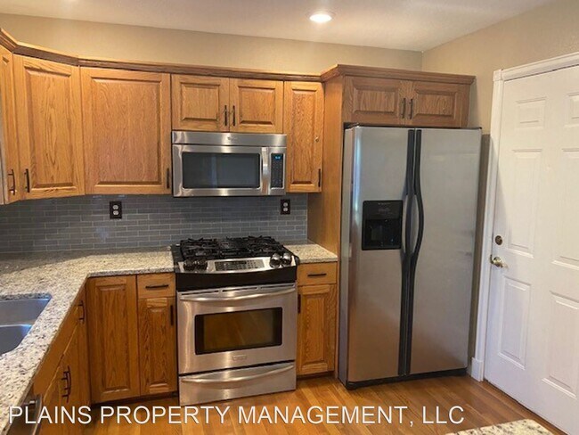 Foto del edificio - 5 br, 3.5 bath House - 107 Canberra Avenue