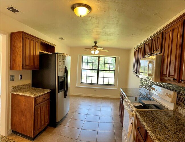 Building Photo - 4224 Staghorn Cir N