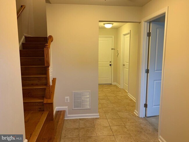 Building Photo - 7449 Singers Way