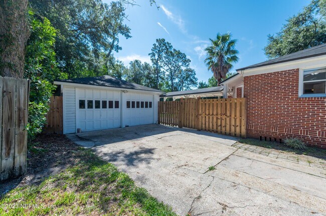 Foto del edificio - 4311 Birmingham Rd