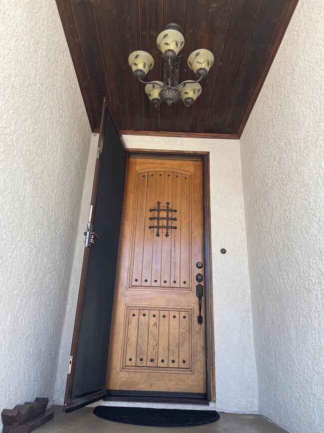 Foto del edificio - 5219 N Muscatel Ave