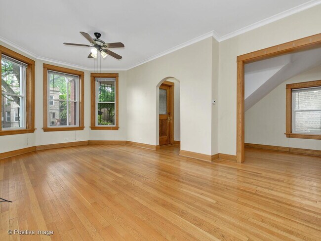 Building Photo - 2703 N Francisco Ave