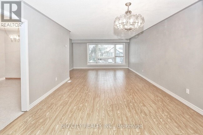 Building Photo - 115 Apache Trail