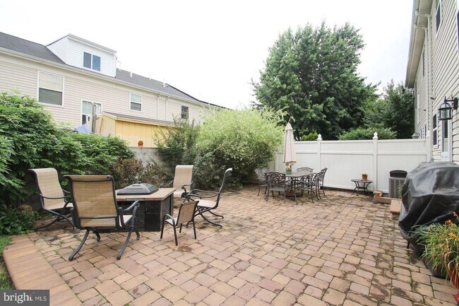 Foto del edificio - 1332 S Lawrence St