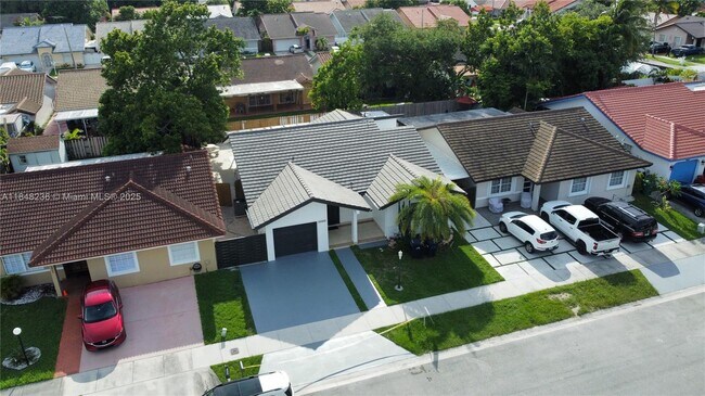 Foto del edificio - 15882 SW 138th Ct