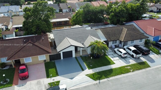Building Photo - 15882 SW 138th Ct
