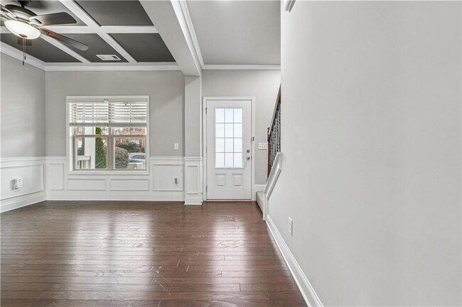 Building Photo - 659 Lynnfield Dr SE