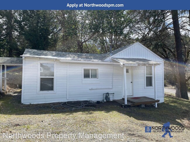 Building Photo - 1 br, 1 bath House - 1015 S 3rd Street