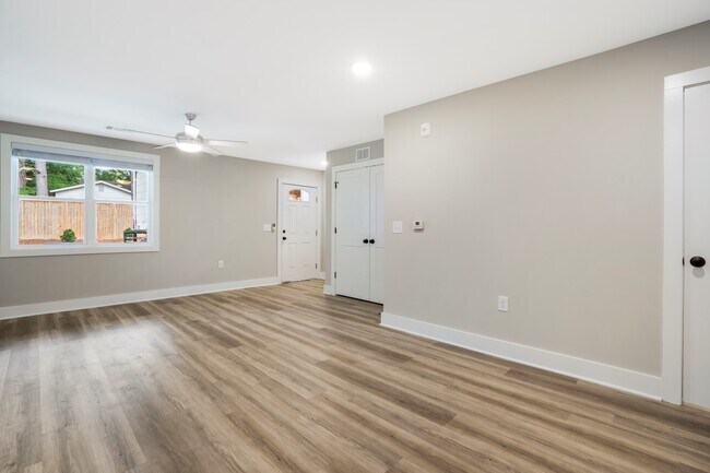 Foto del edificio - 303 Linwood St