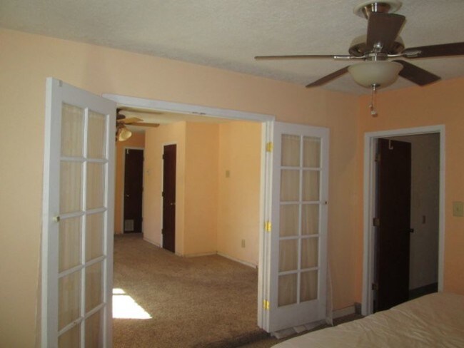 Foto del edificio - 2617 Blake Rd SW