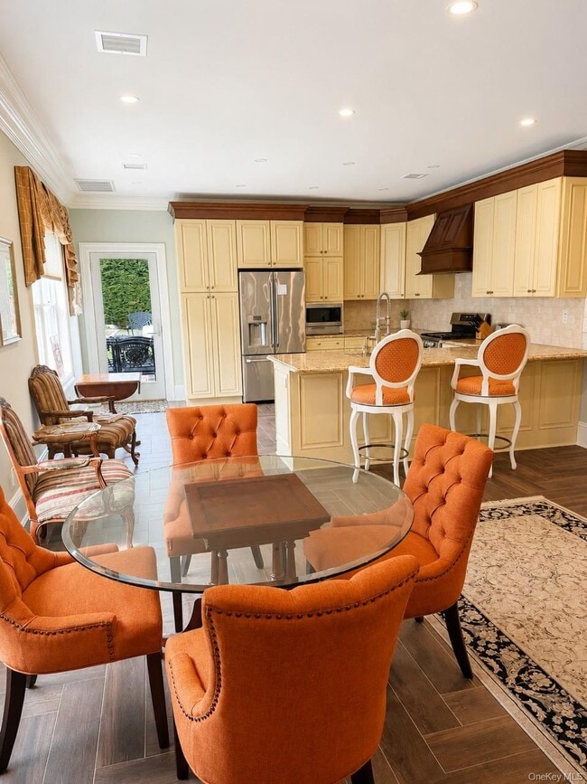 Foto del edificio - 902 Manor Ln