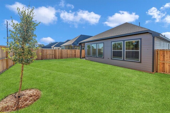 Building Photo - 16907 Lavender Farm St