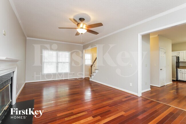 Foto del edificio - 63 Park Village Ln