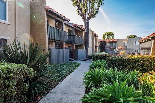 Building Photo - CASA GRANDE APARTMENT HOMES