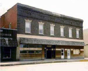 Primary Photo - 17 E Howard St