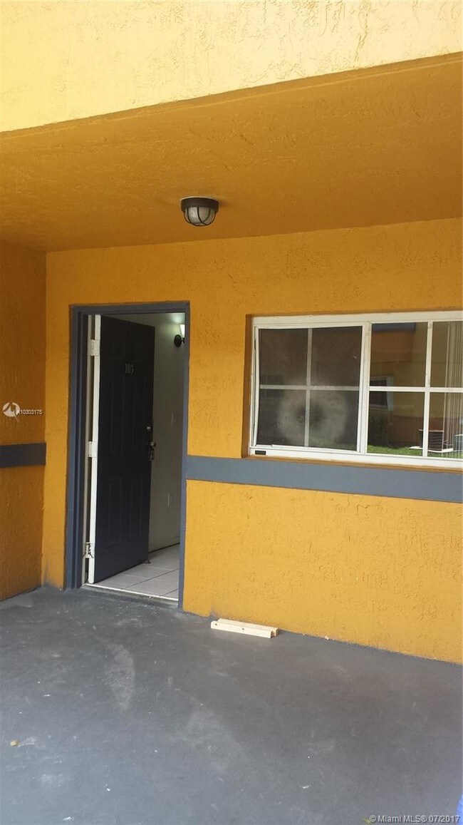 Foto del edificio - 14901 SW 82nd Ter