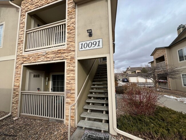 Building Photo - 3 Bedroom 2 Bathroom Denver Condo 6-Month ...