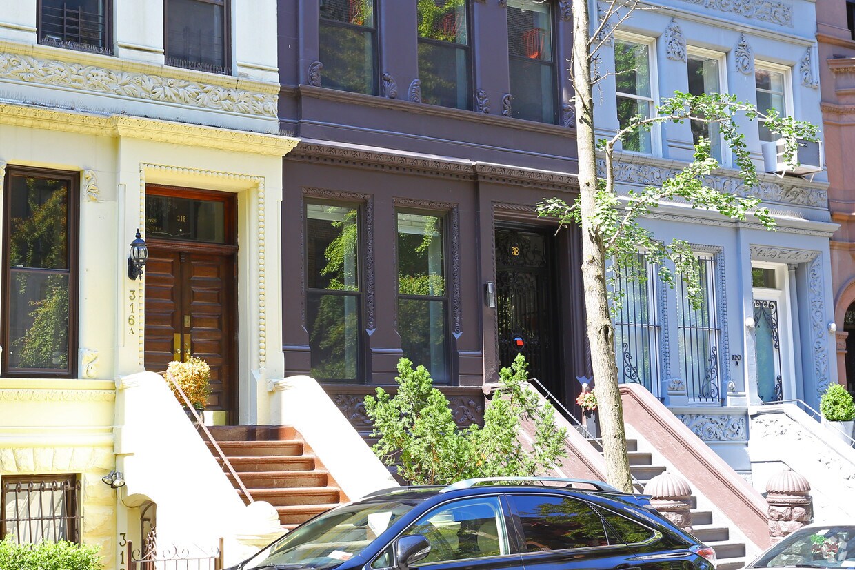 Foto del edificio - 318 W 71st St