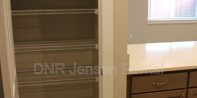 Foto del edificio - 14912 Canyon Rd E